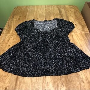 Torrid Black Grey Leopard Print Stretch Flare Sleeveless Top Womens Size 1